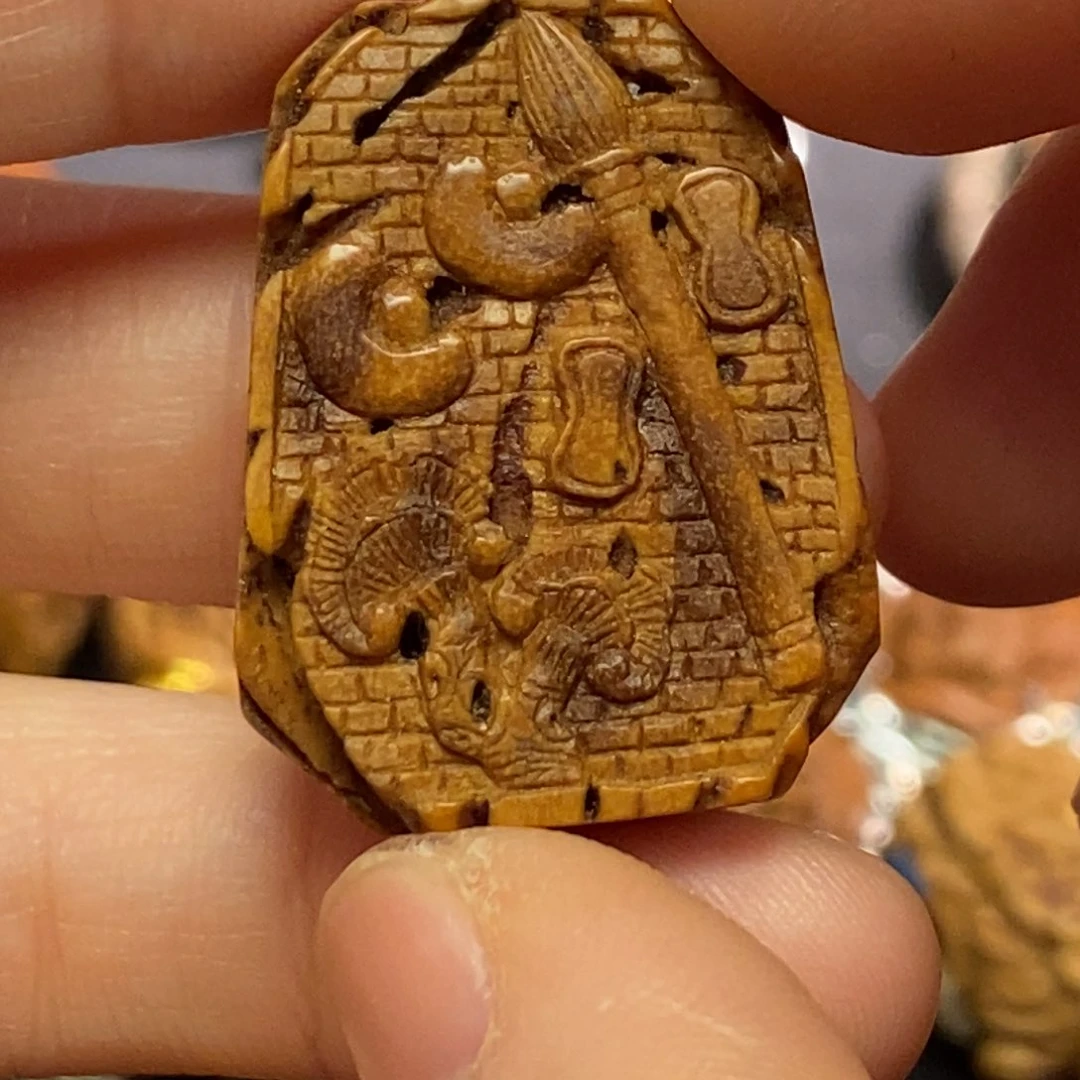 潍坊核雕桃核雕刻一定如意