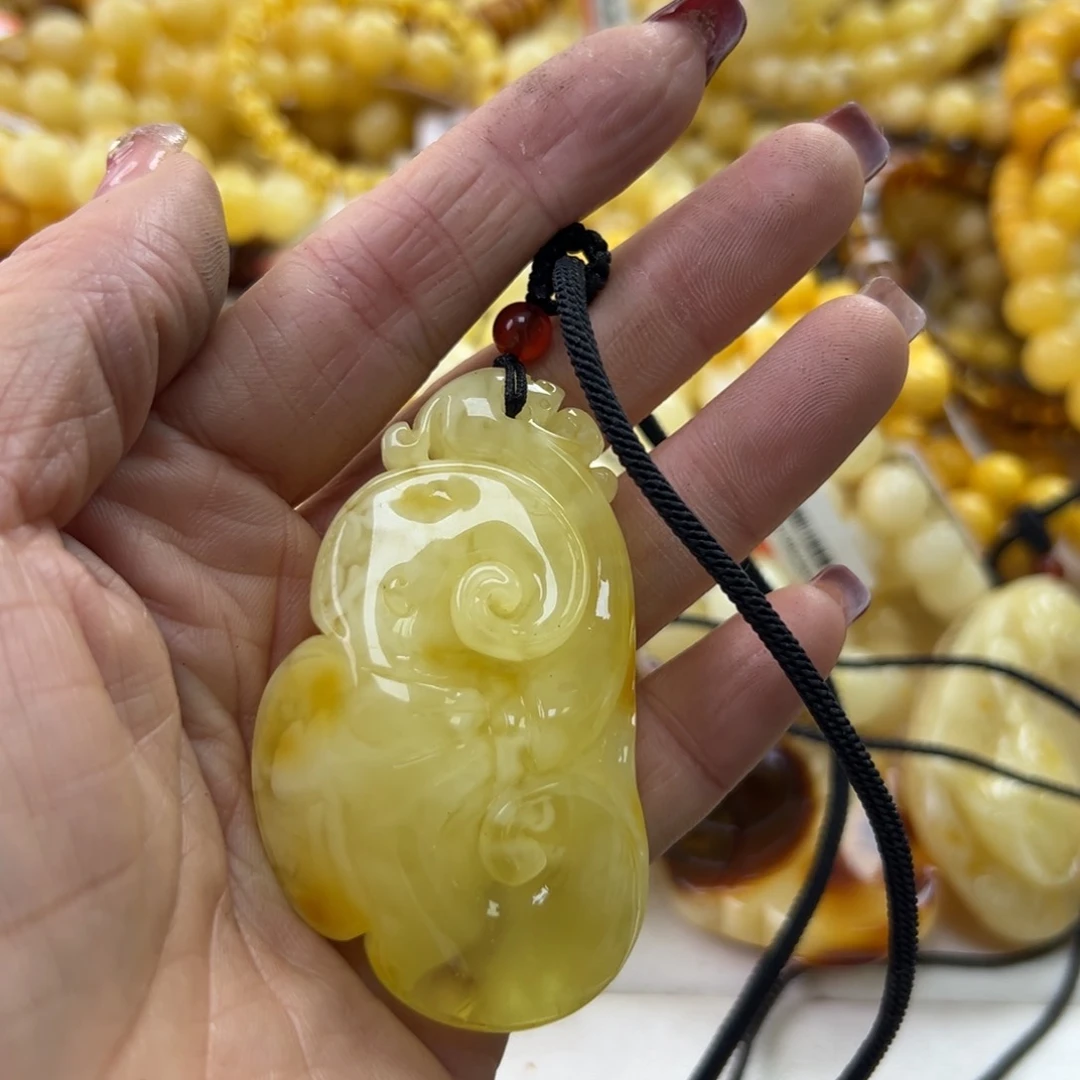 琥珀珠宝奇石未镶嵌