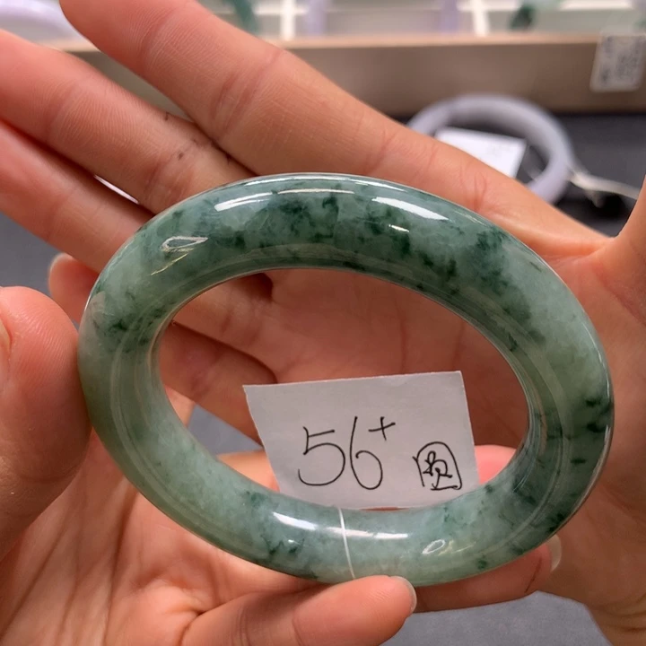 未镶嵌手镯翡翠手镯