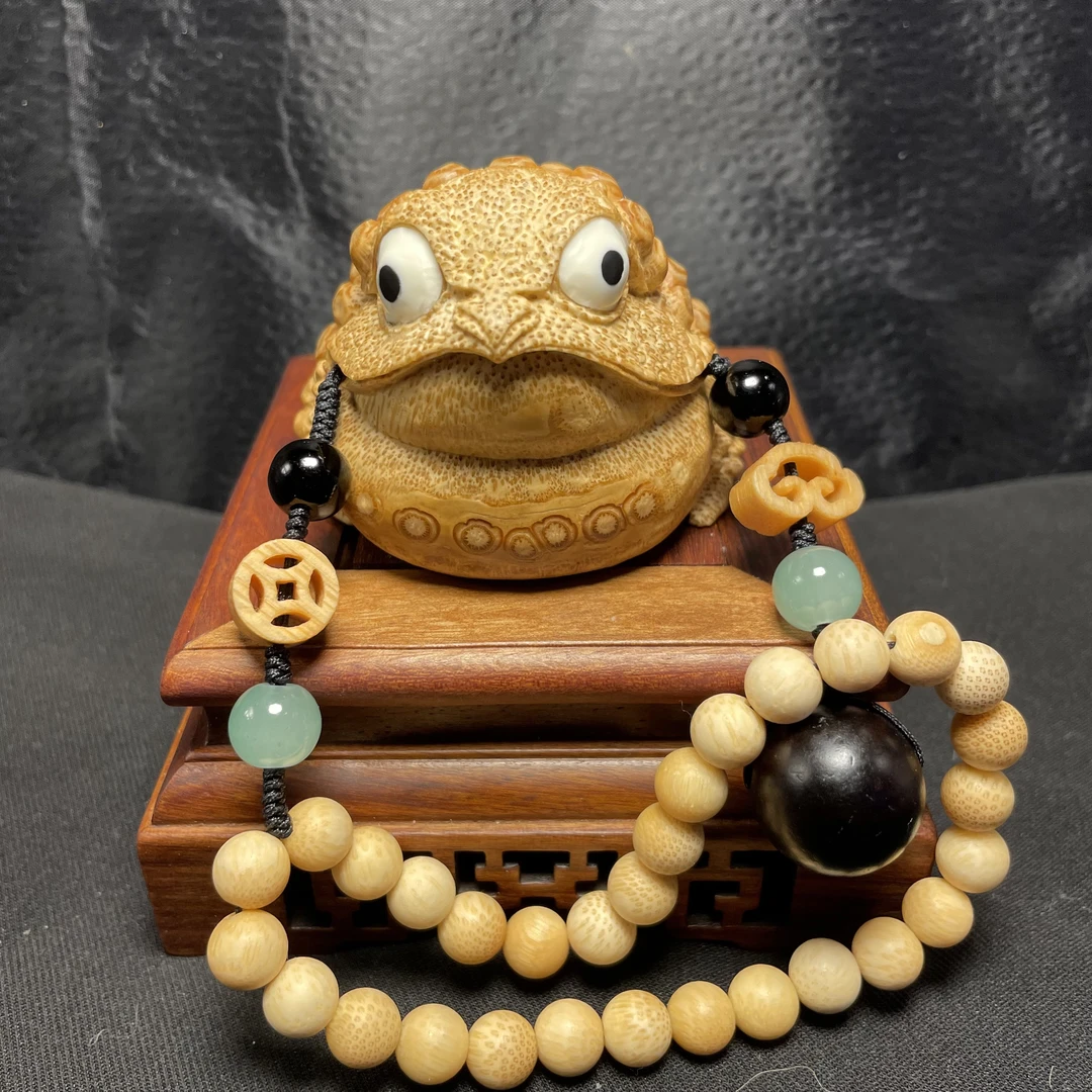 竹根雕金蟾鹰嘴将军蟾手把件（一物一图一拍）