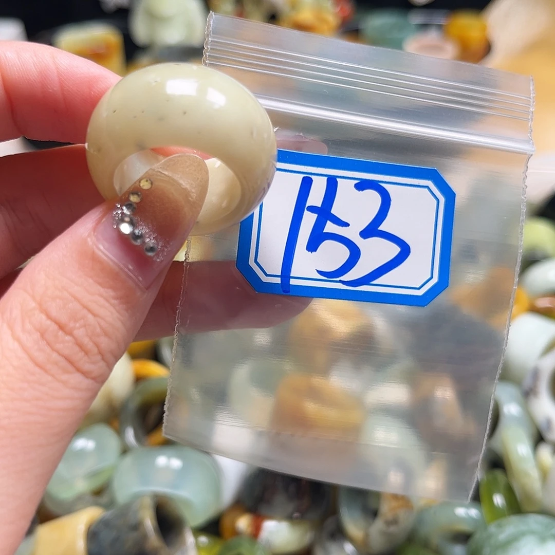 小***西蛇纹石玉未镶嵌珠宝奇石