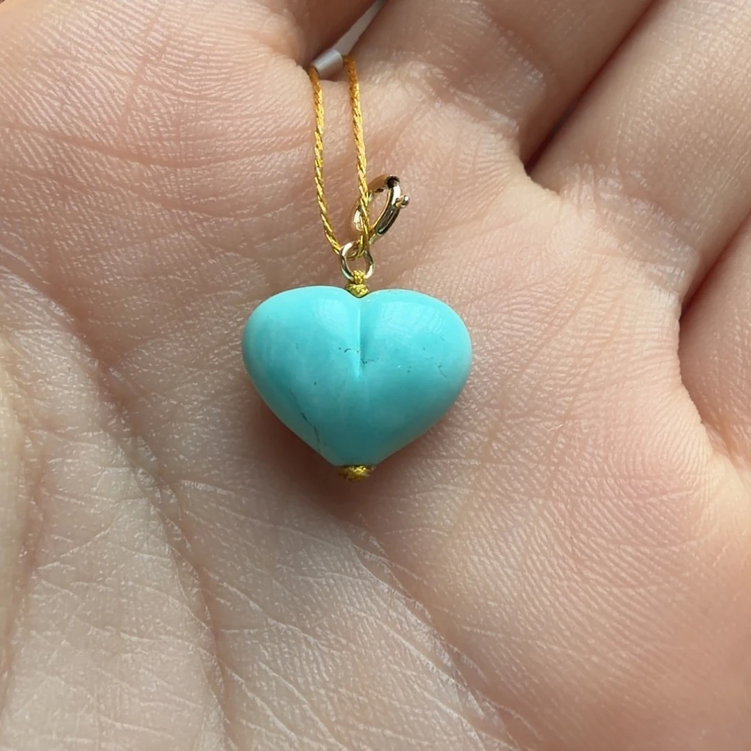 绿松石未镶嵌颈饰