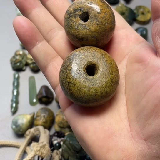 鼓***海岫岩河磨玉（透闪石质玉）未镶嵌挂件