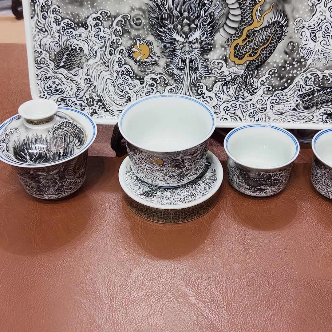 摆件景德镇陶瓷研究所工作的