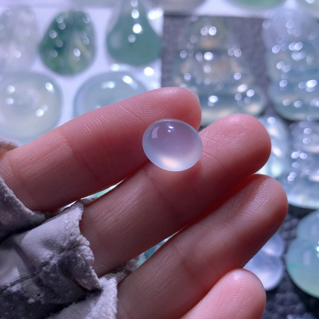 翡翠未镶嵌颈饰蛋面