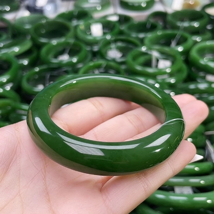 未镶嵌手镯和田玉（碧玉）