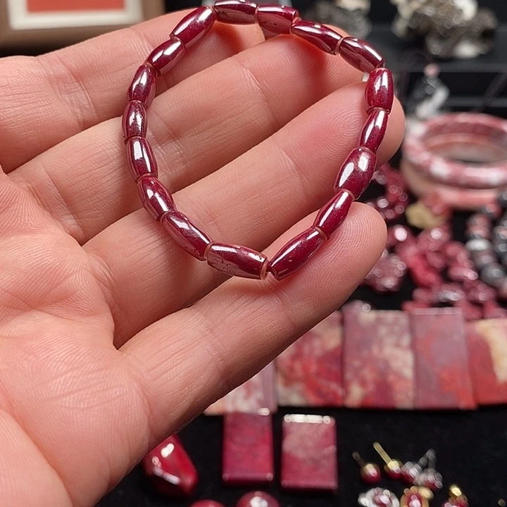 天然辰砂天然朱砂原矿随行手串