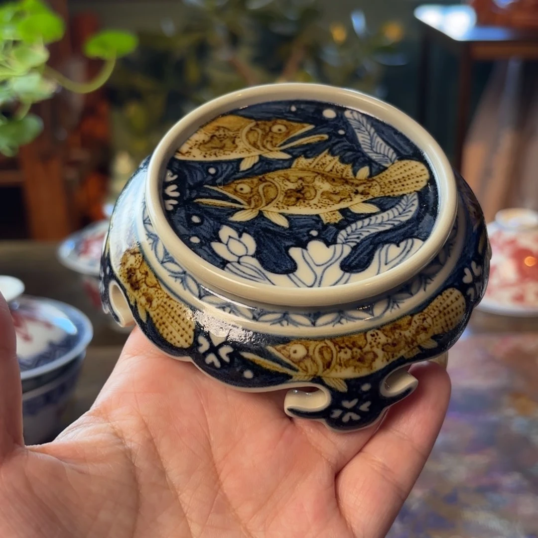 青花釉里金盖置杯杯