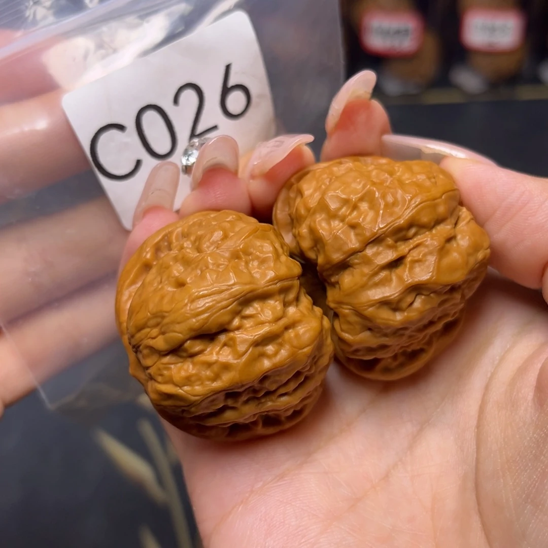 文玩核桃吊坠蛤蟆头肉球41.5