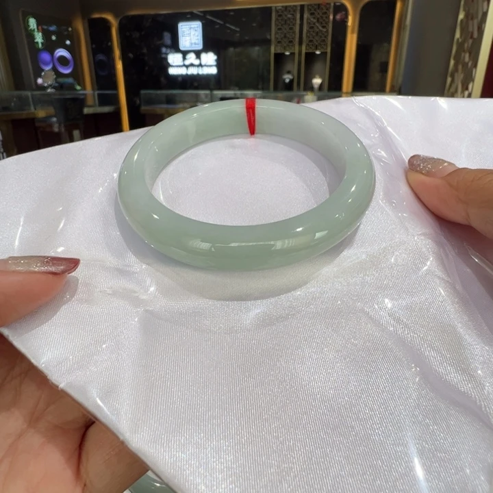 翡翠未镶嵌手镯蓝绿底6061