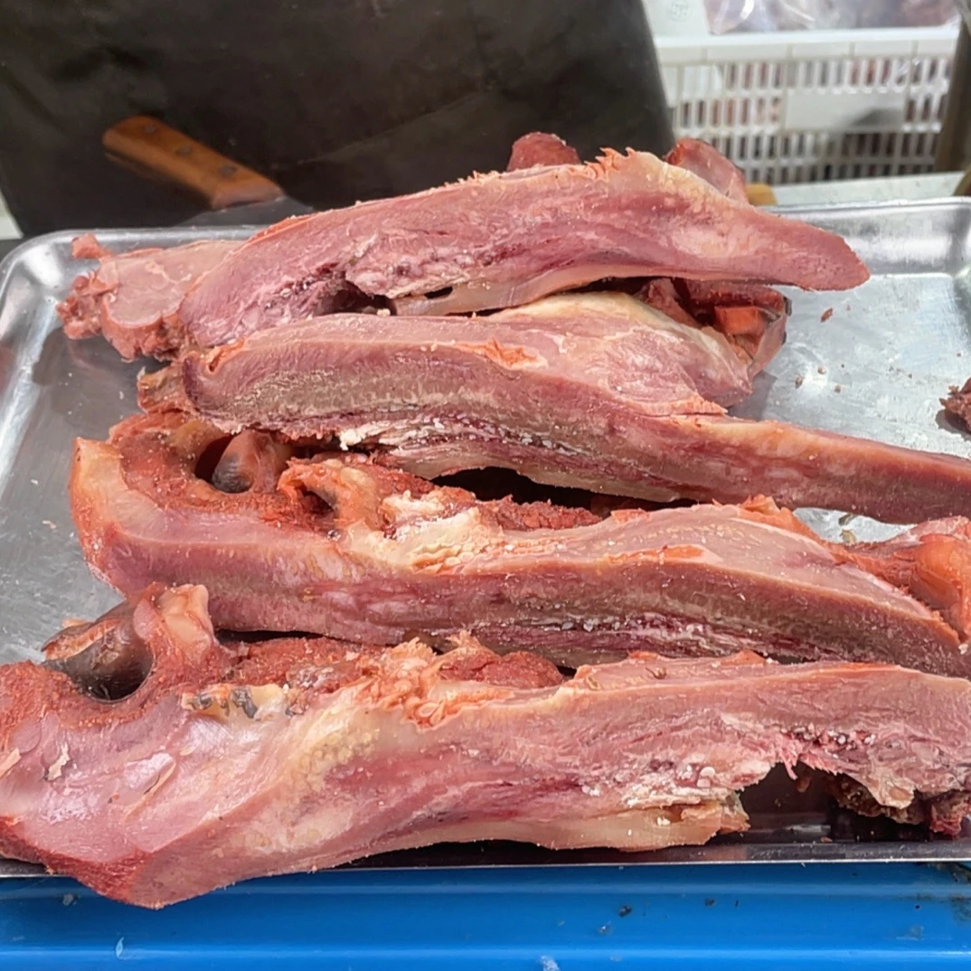 清真全熟五香牛唇牛嘴头，软烂鲜香，凉调爆炒，开袋即食