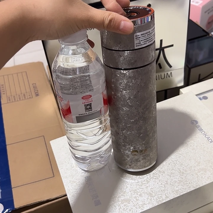 匡迪保温杯白色420420420速开肽杯