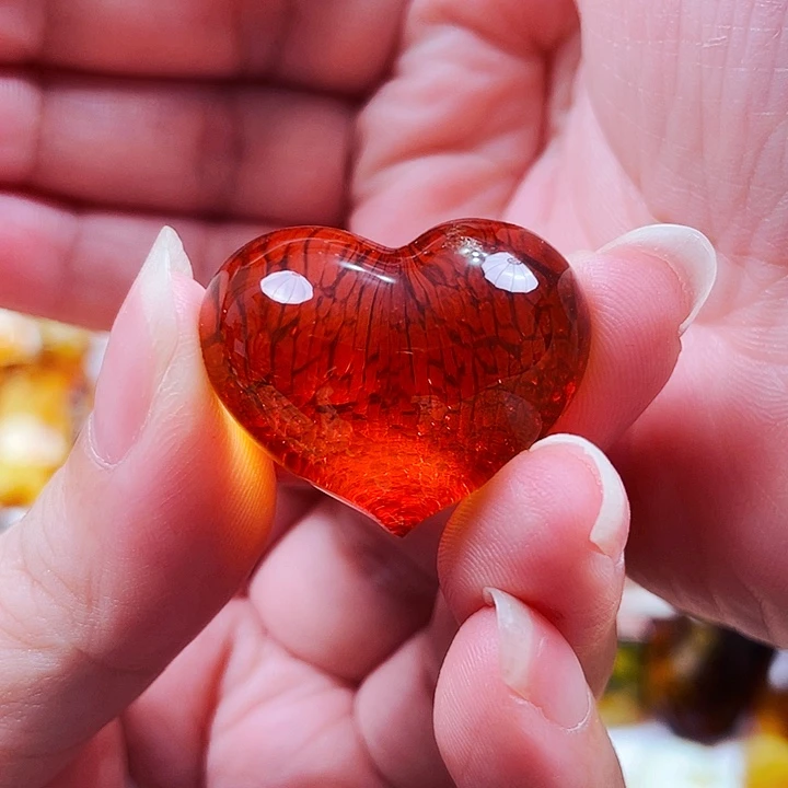 未镶嵌颈饰琥珀窗**雨吊坠