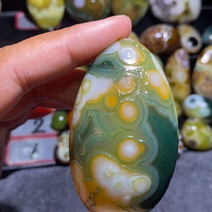 未镶嵌玛瑙/玉髓珠宝奇石