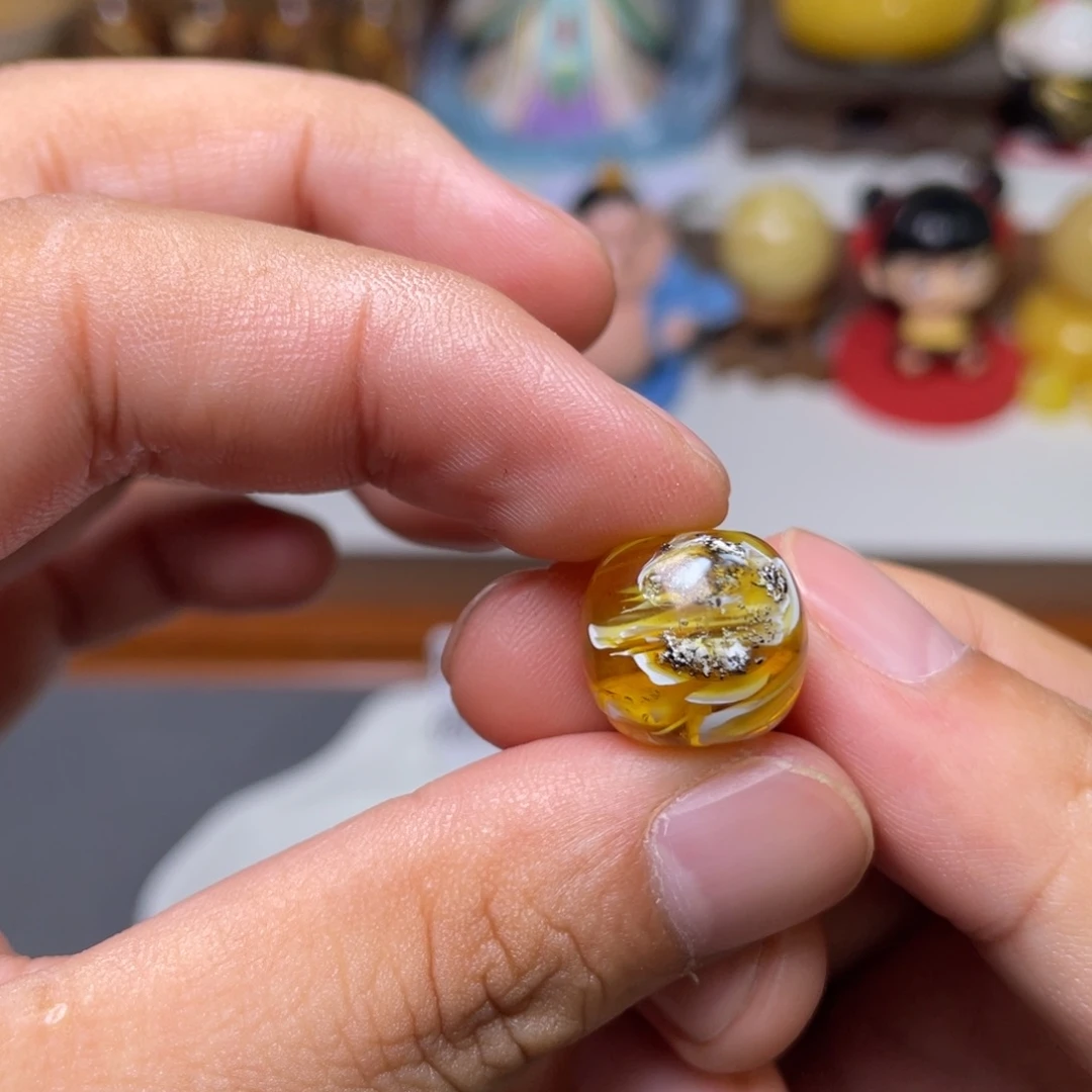 未镶嵌琥珀珠宝奇石西*?