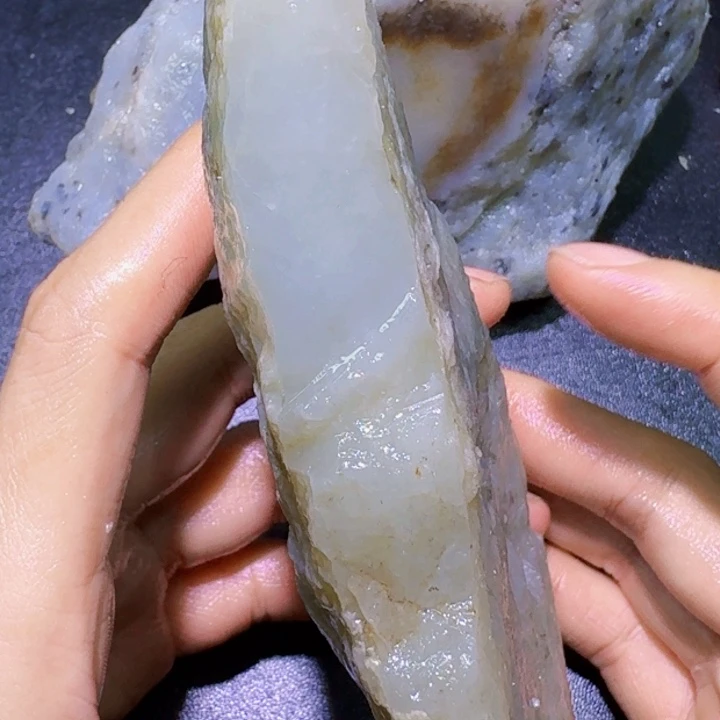 未镶嵌和田玉（糖玉）珠宝半成品
