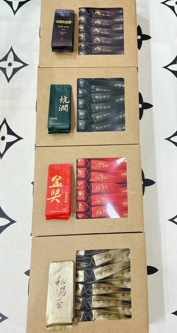武夷岩茶（老枞水仙/坑涧水仙/金奖肉桂/私房茶）各一盒共4盒120泡