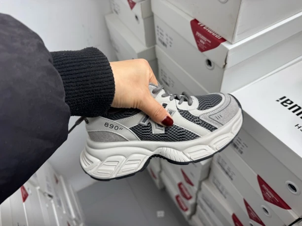 822-3潮流跑步鞋子时尚休闲鞋拼色情侣跑鞋网面潮鞋百搭夏季厚底