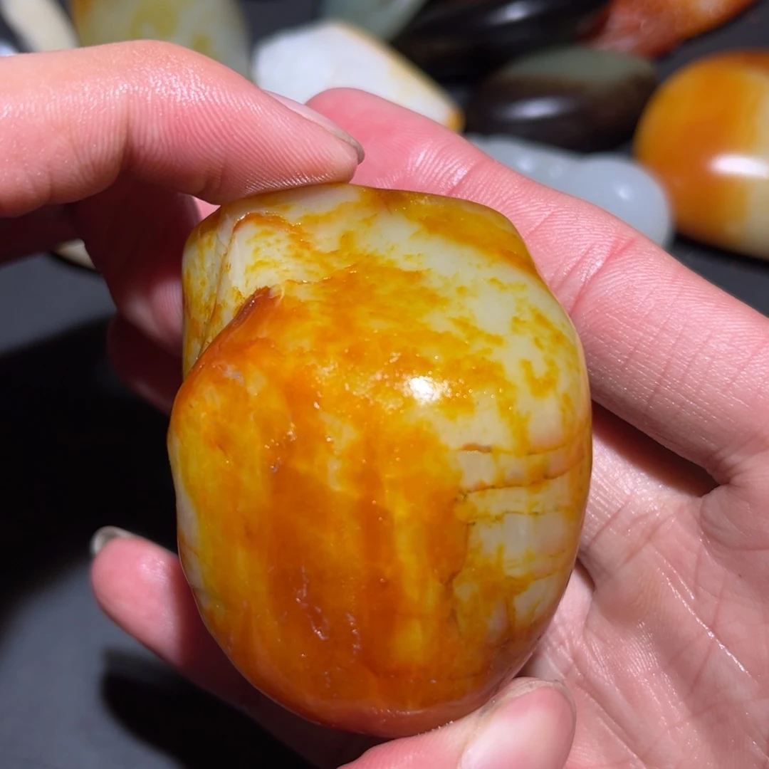 和田玉未镶嵌珠宝奇石