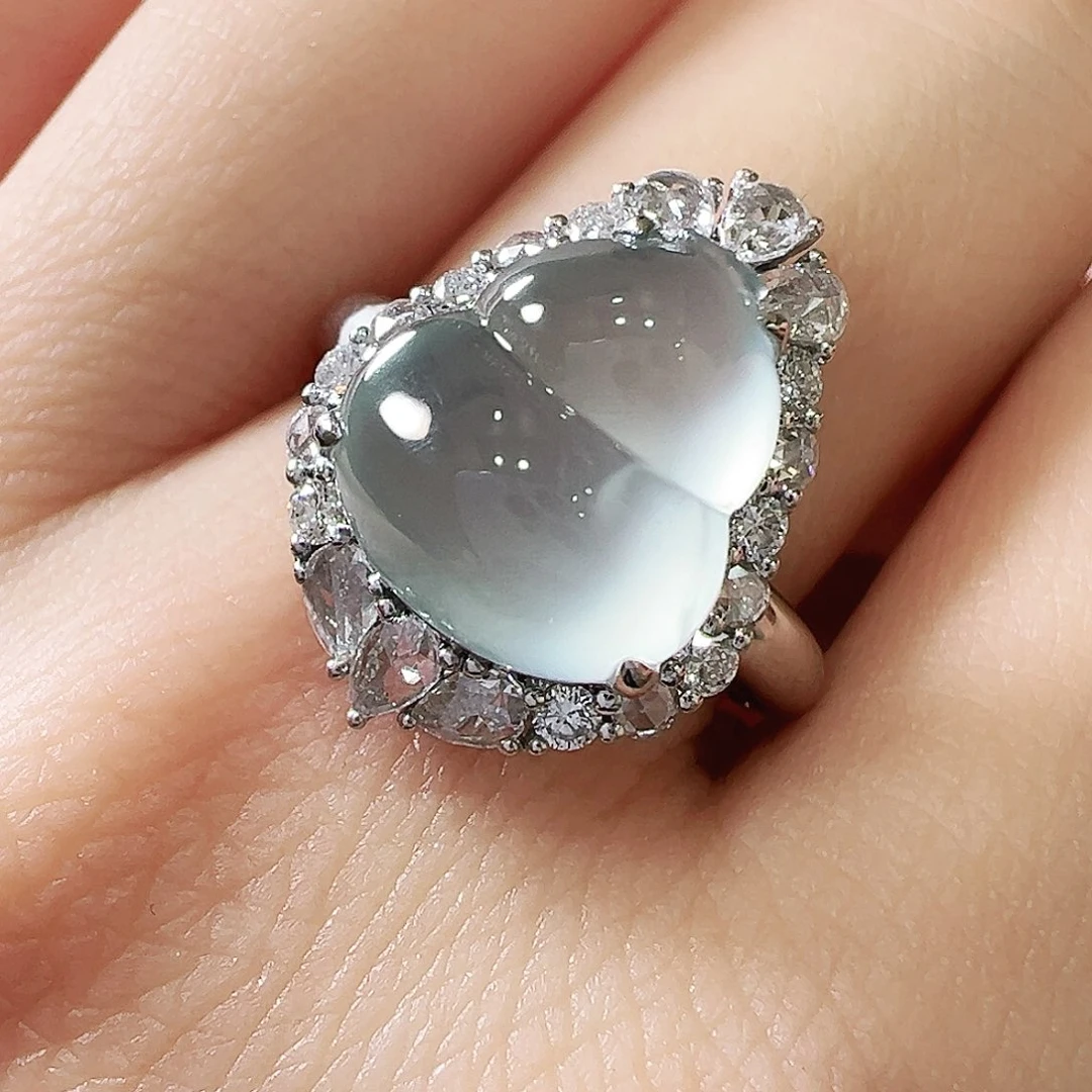 翡翠18K金镶嵌戒指