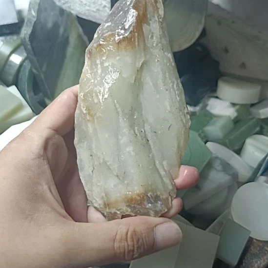 和田玉未镶嵌珠宝半成品