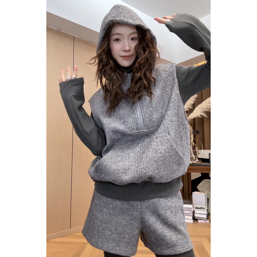 小静静一会【麻花连帽两件套 】2025秋冬新款连帽时尚套装2512C8578