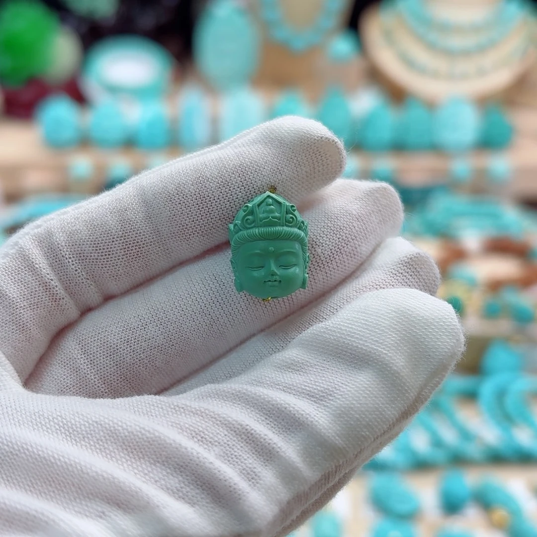 绿松石未镶嵌珠宝奇石