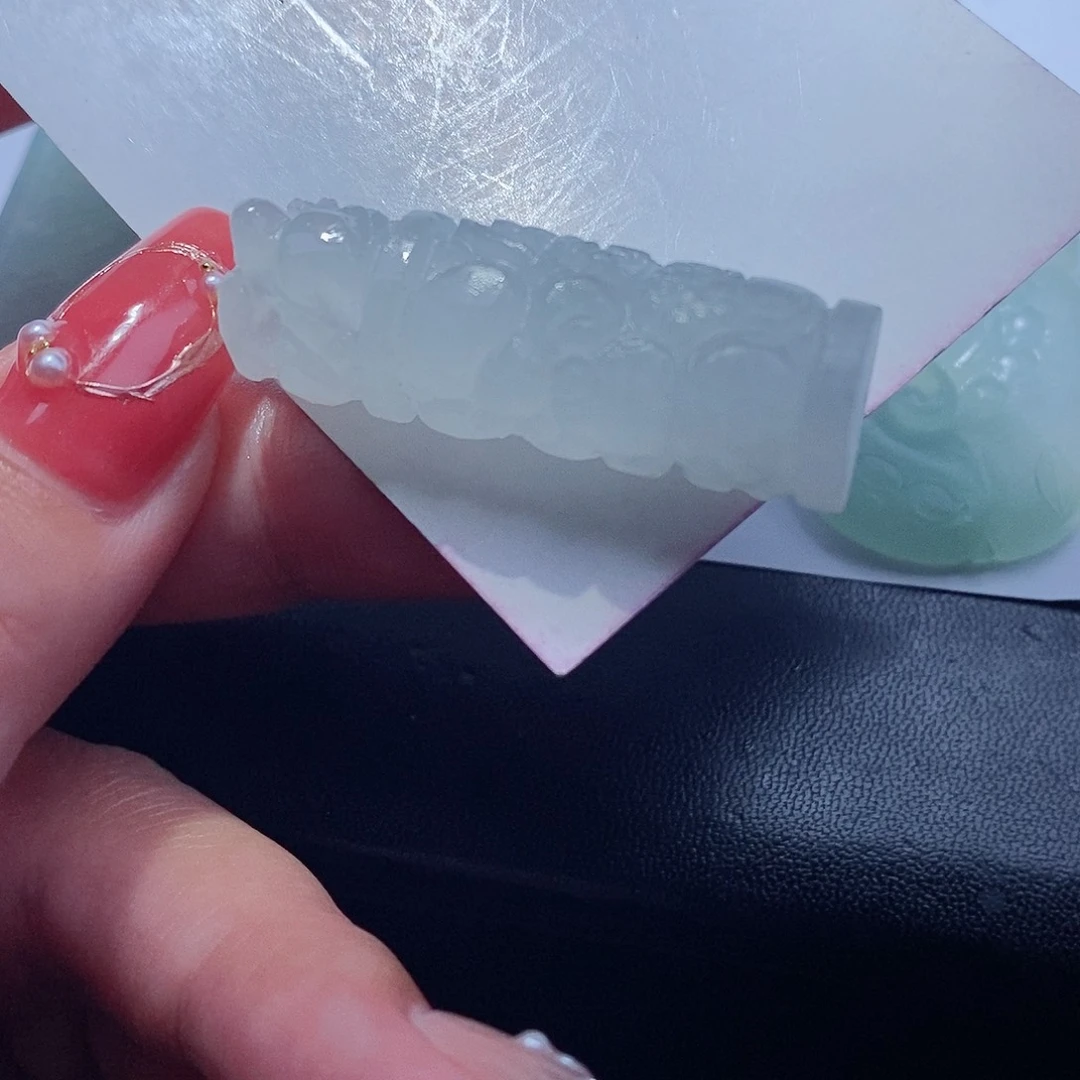 定制翡翠未镶嵌翡翠