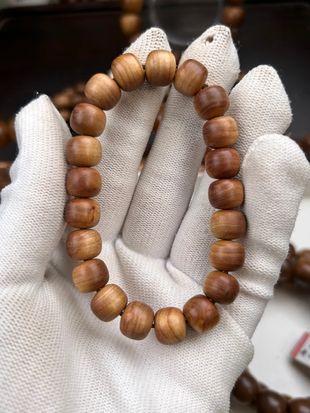 留疤珠-9*10沉水虎皮黑肉老山檀香