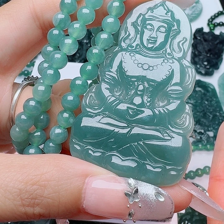 翡翠未镶嵌颈饰天然的A货翡翠多样性发其一