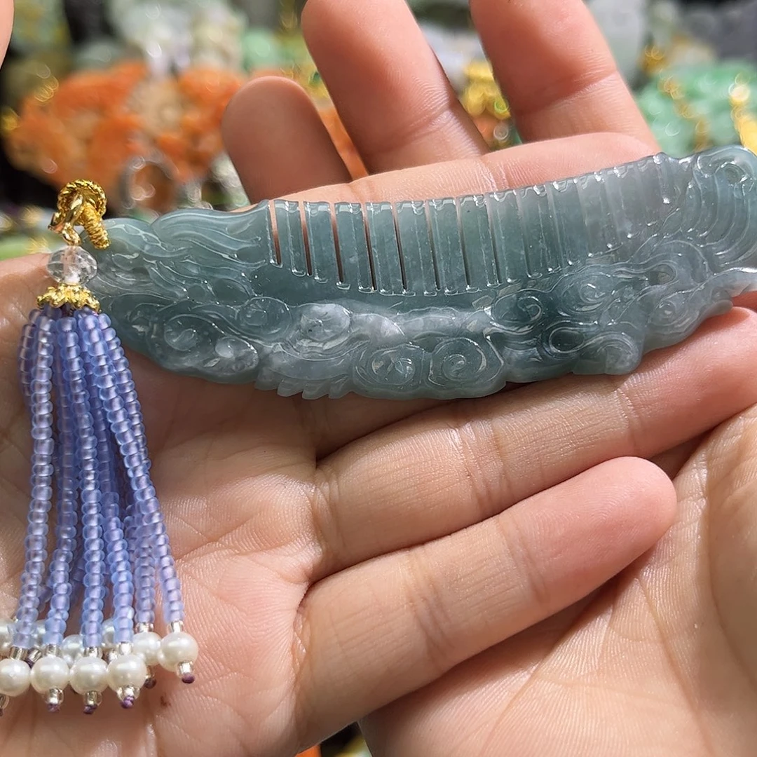 颈饰未镶嵌翡翠待编织