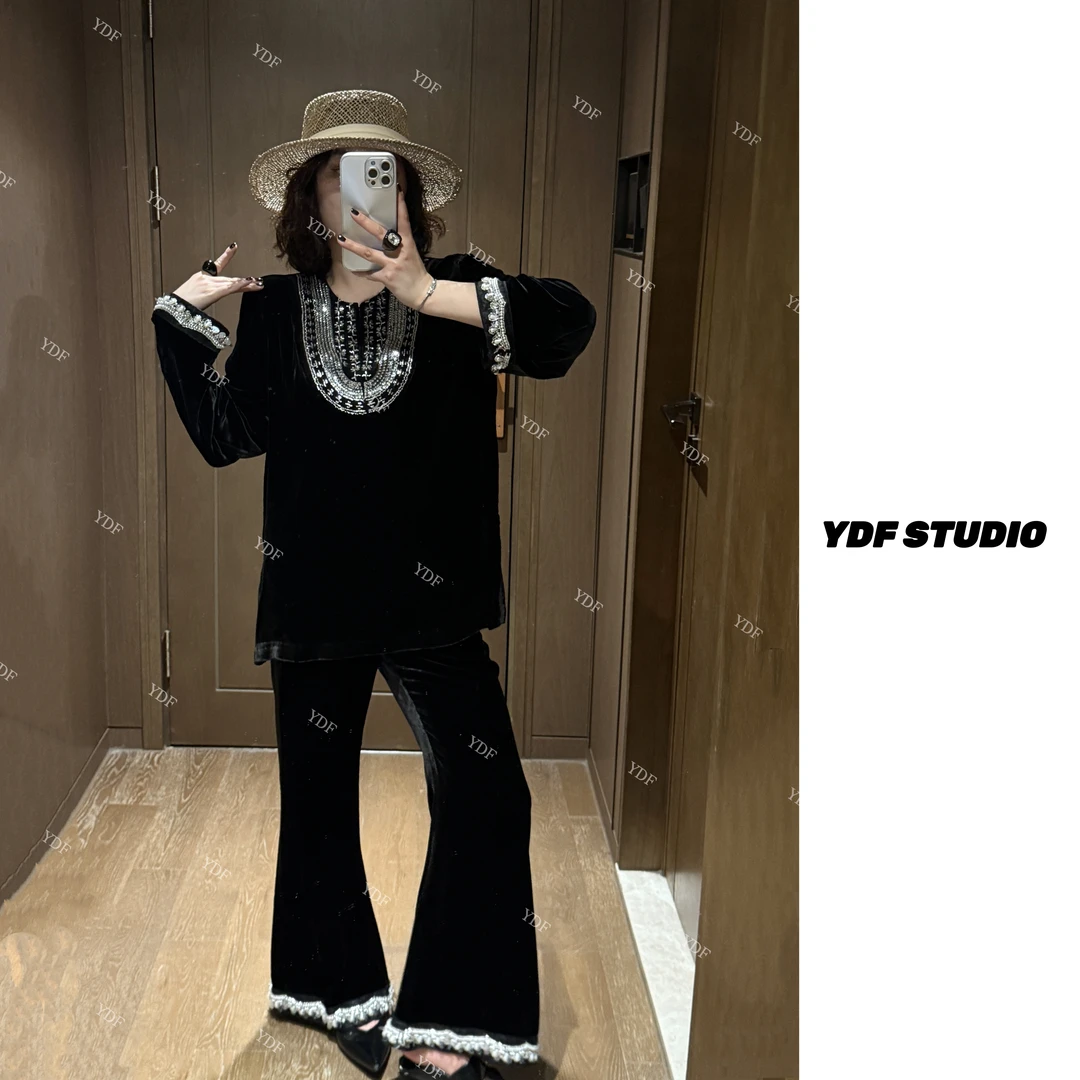 YDFSTUDIO小众【奢华聚点】早秋高品重工装饰丝绒设计上衣+裤子套装