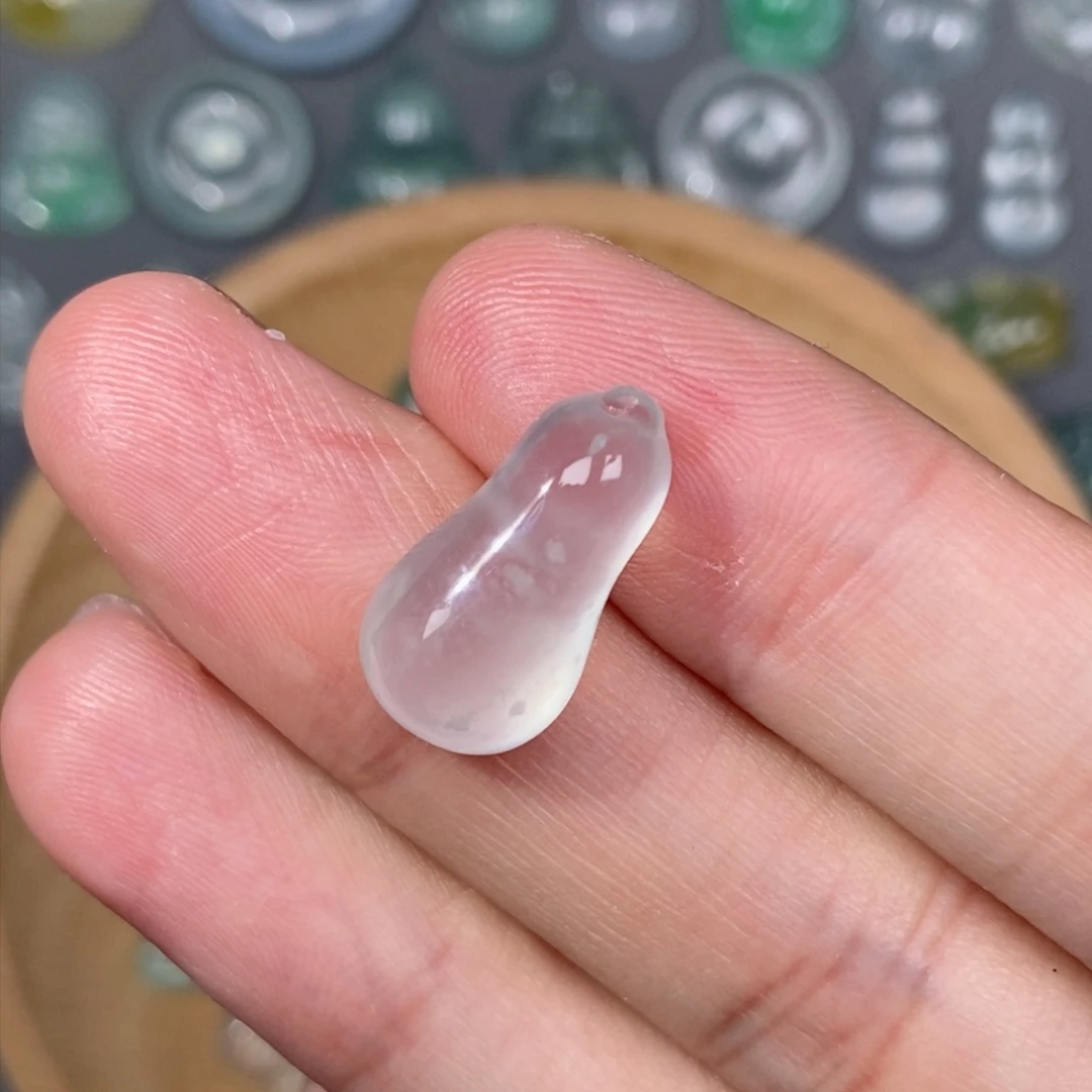 颈饰未镶嵌翡翠福瓜