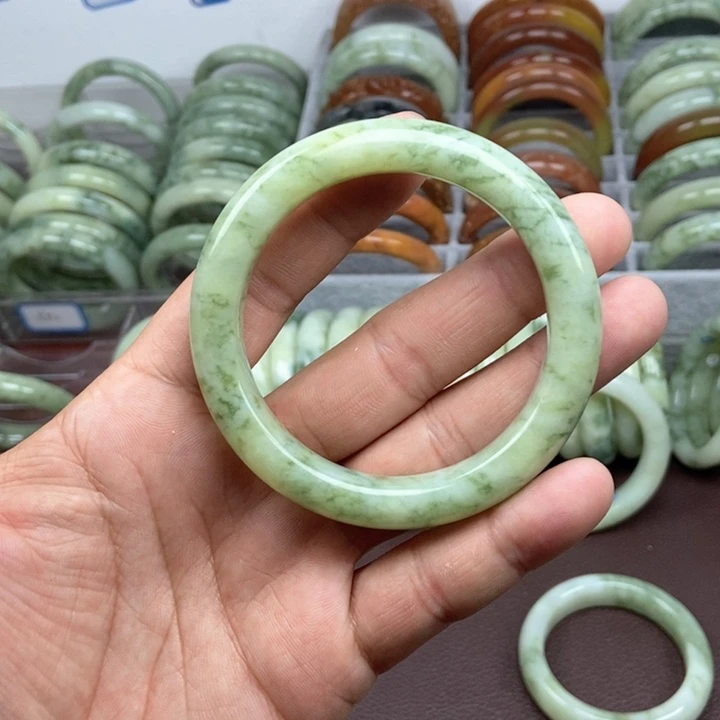 蛇纹石玉手镯未镶嵌C****.