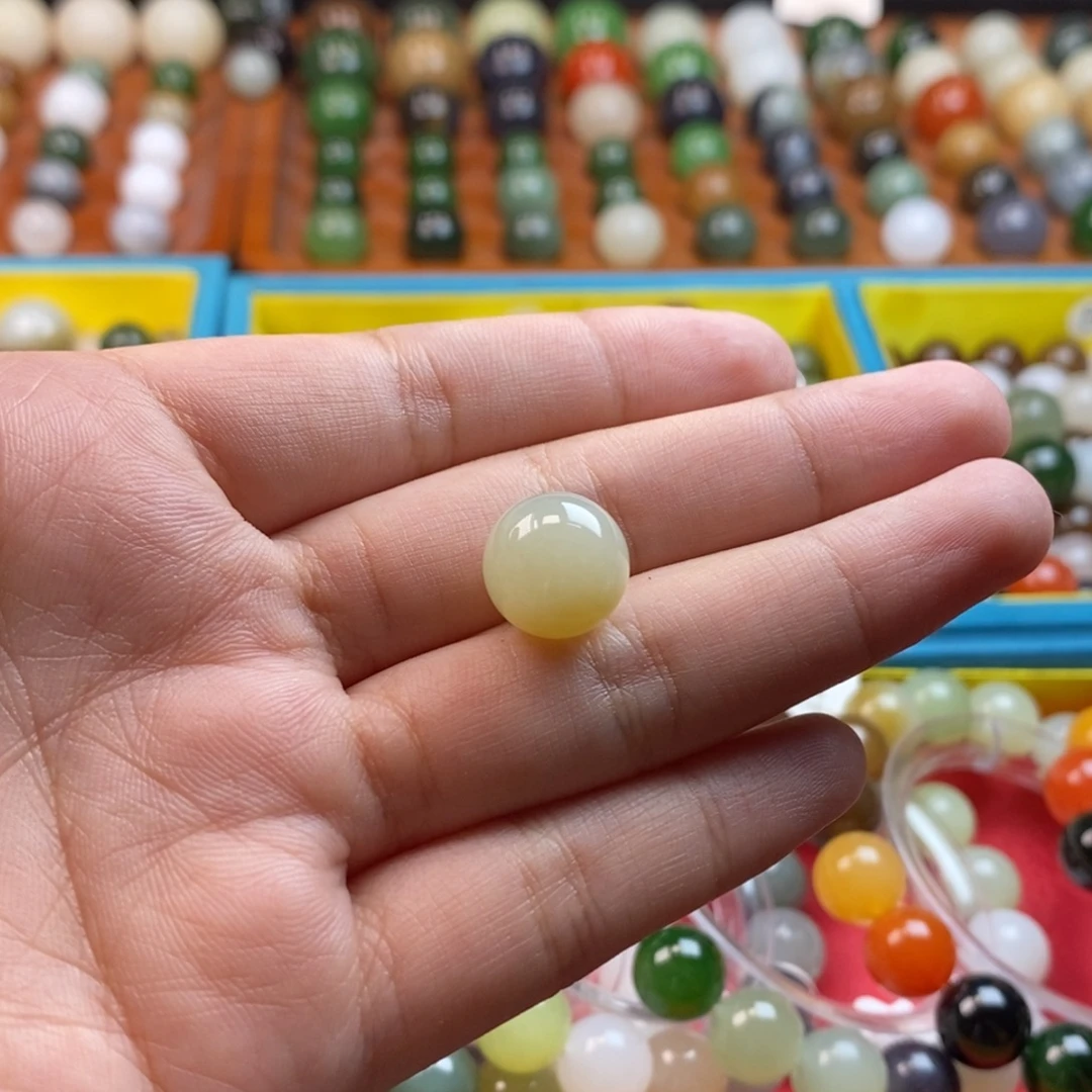 和田玉未镶嵌珠宝奇石福利糖白单珠z12