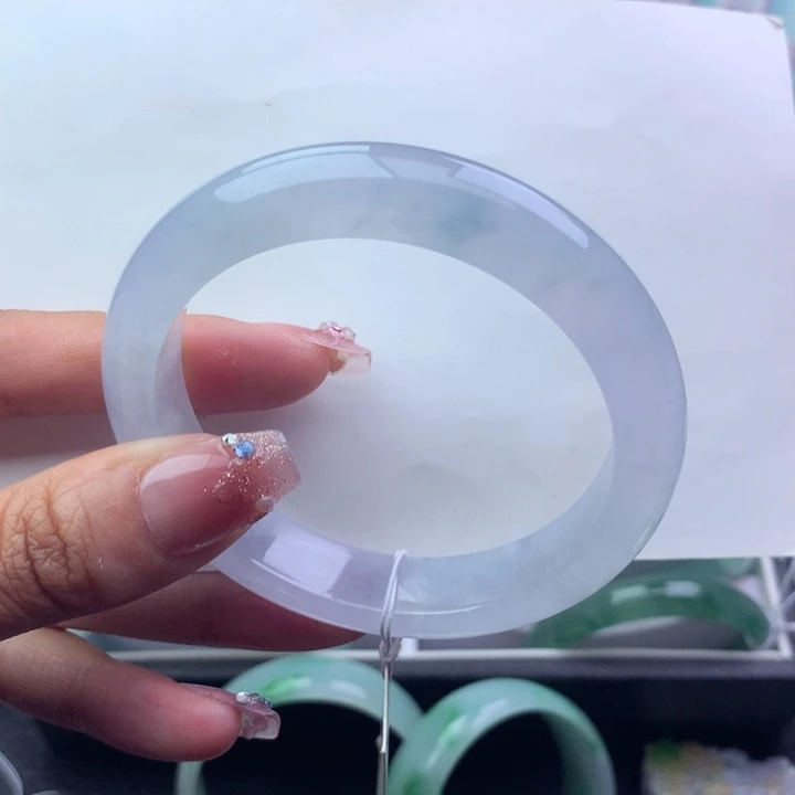 未镶嵌手镯翡翠天然翡翠手镯