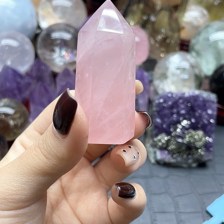 水晶珠宝半成品未镶嵌13粉晶柱5.5cm