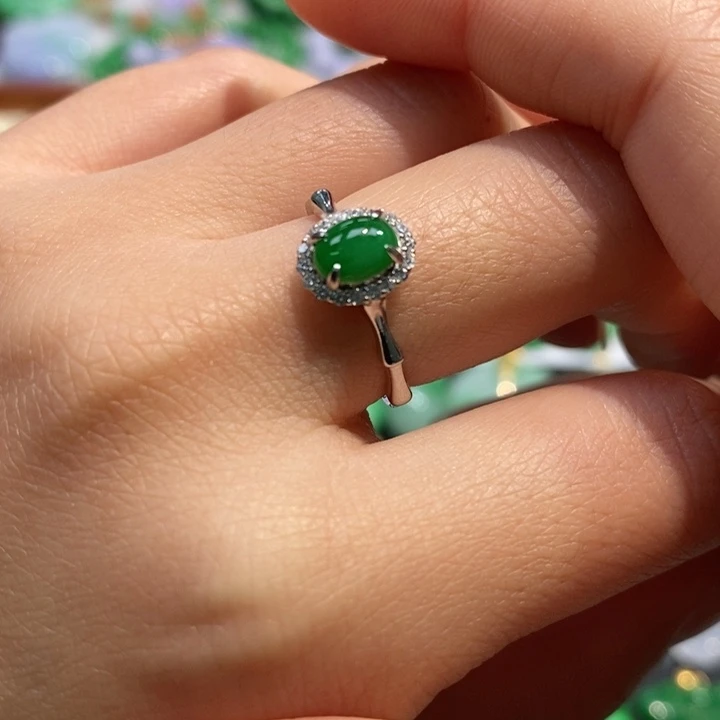 颈饰未镶嵌翡翠吊坠