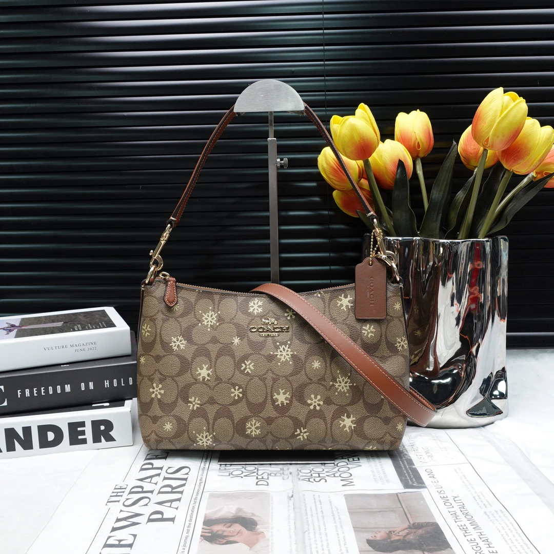 95新 COACH/蔻驰 单肩包/T10168253