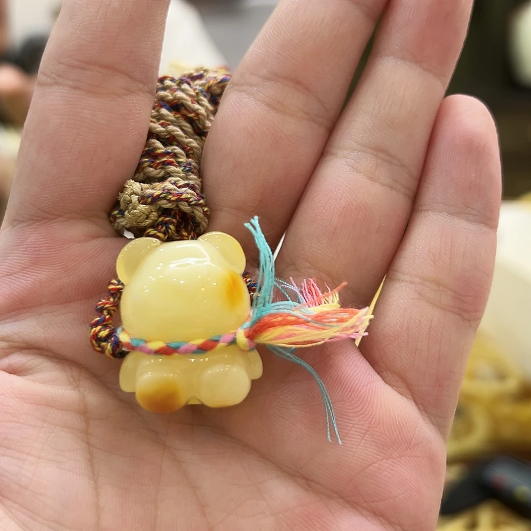 开***呀蜜蜡未镶嵌珠宝奇石
