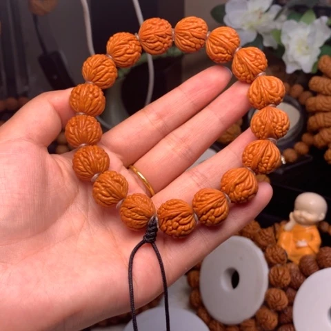 桃核吊坠桃核你问