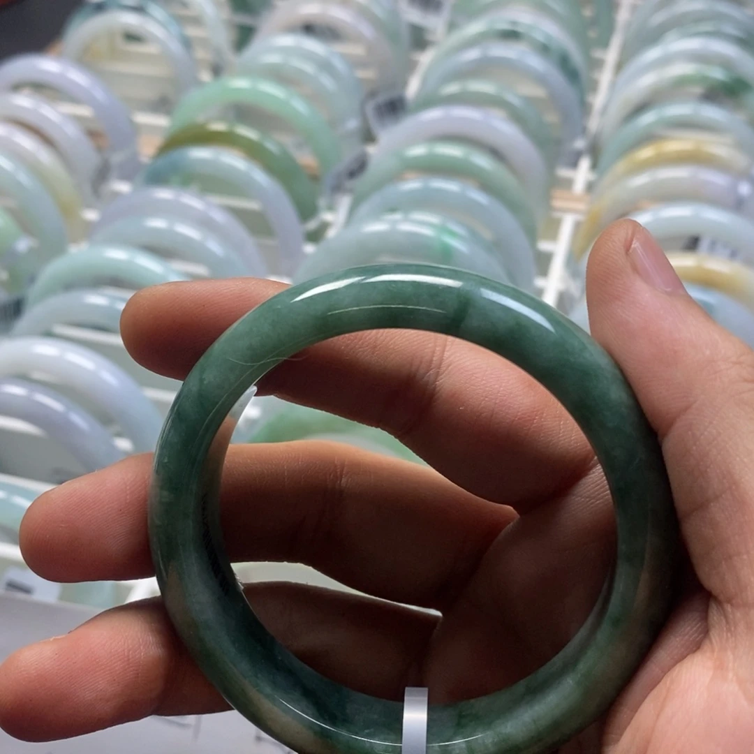 翡翠手镯未镶嵌54