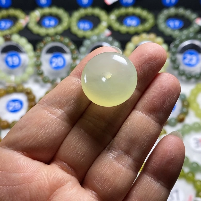 【闪购商品】未镶嵌蛇纹石玉手链卡25
