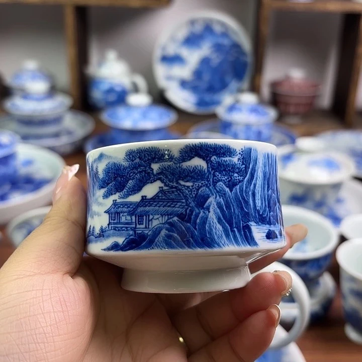 【秋日新品】手绘青花瓷白瓷缠枝莲主人杯景德镇缠枝陶瓷柴窑杯茶杯