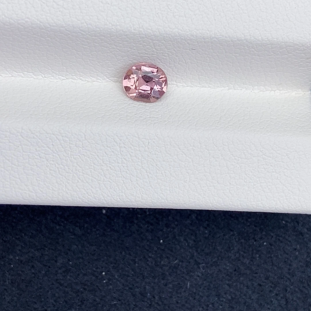 蓝宝石裸石0.58 ct