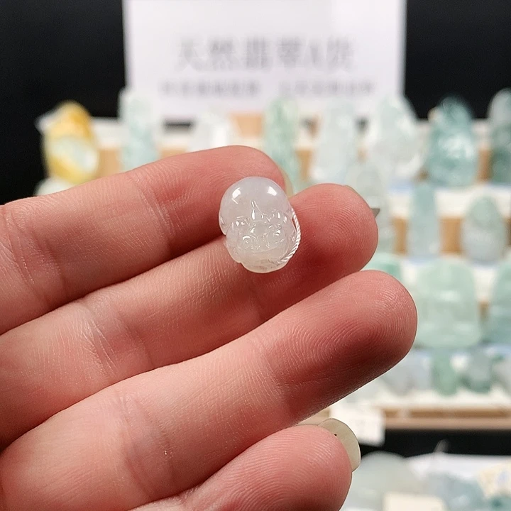 吊坠(不含链)未镶嵌翡翠35通孔貔貅