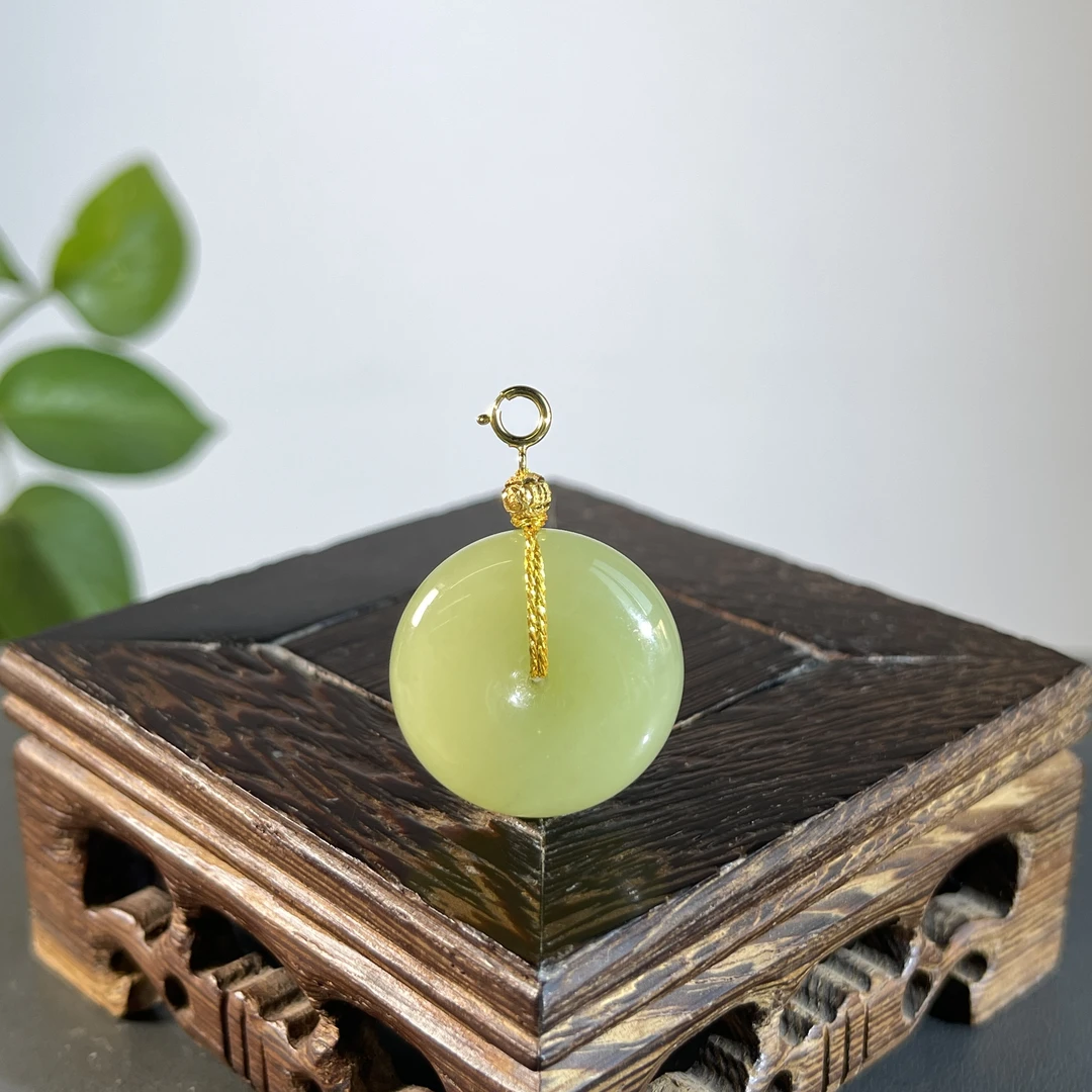 JCA14-68 和田玉-s925银平安扣