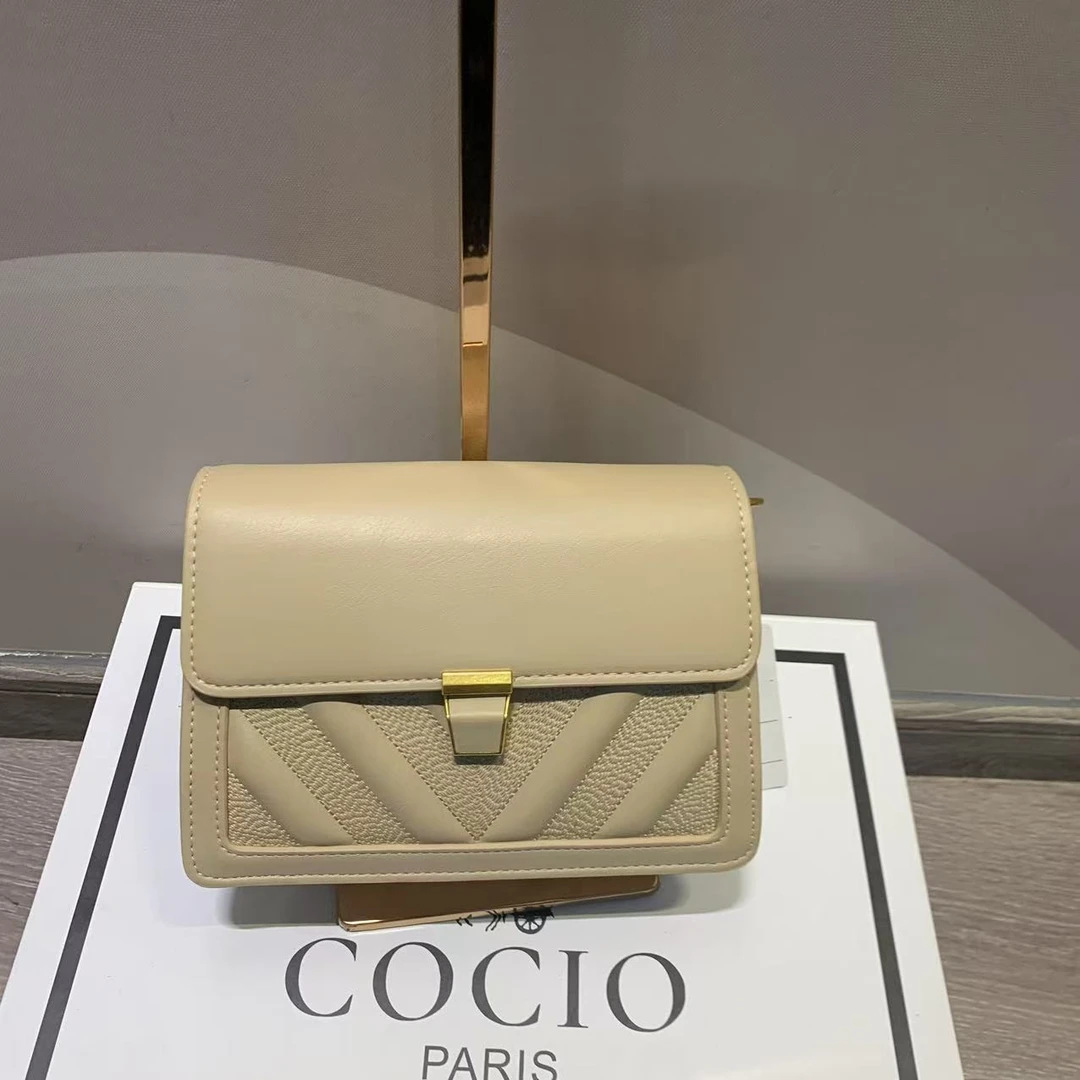 新款时尚百搭女士小众单肩斜挎包2496