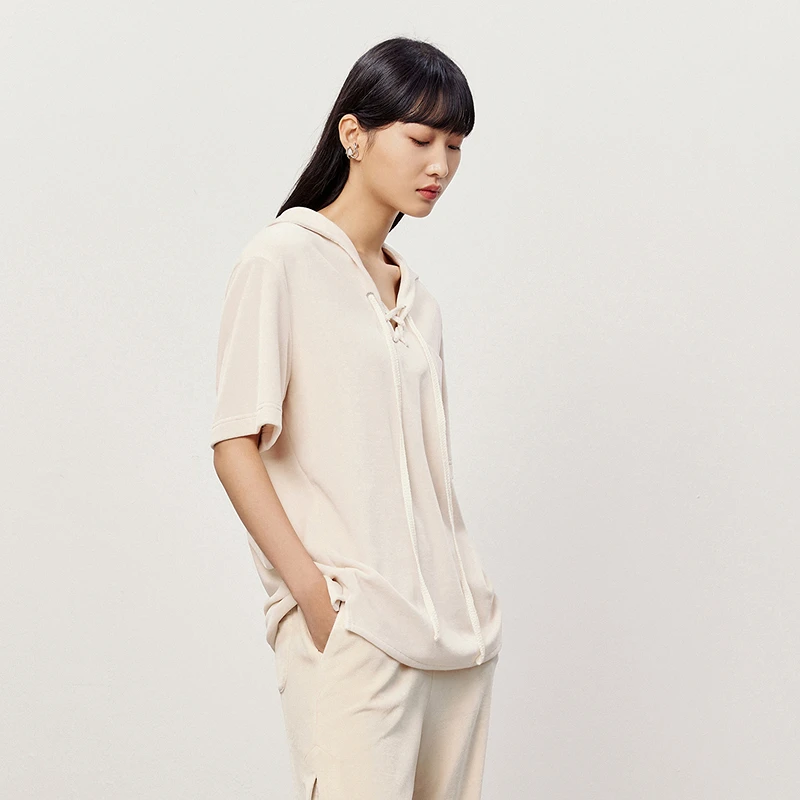 HPLY荷比俪2023夏季新款女清新荷花图案上衣HYD21610099