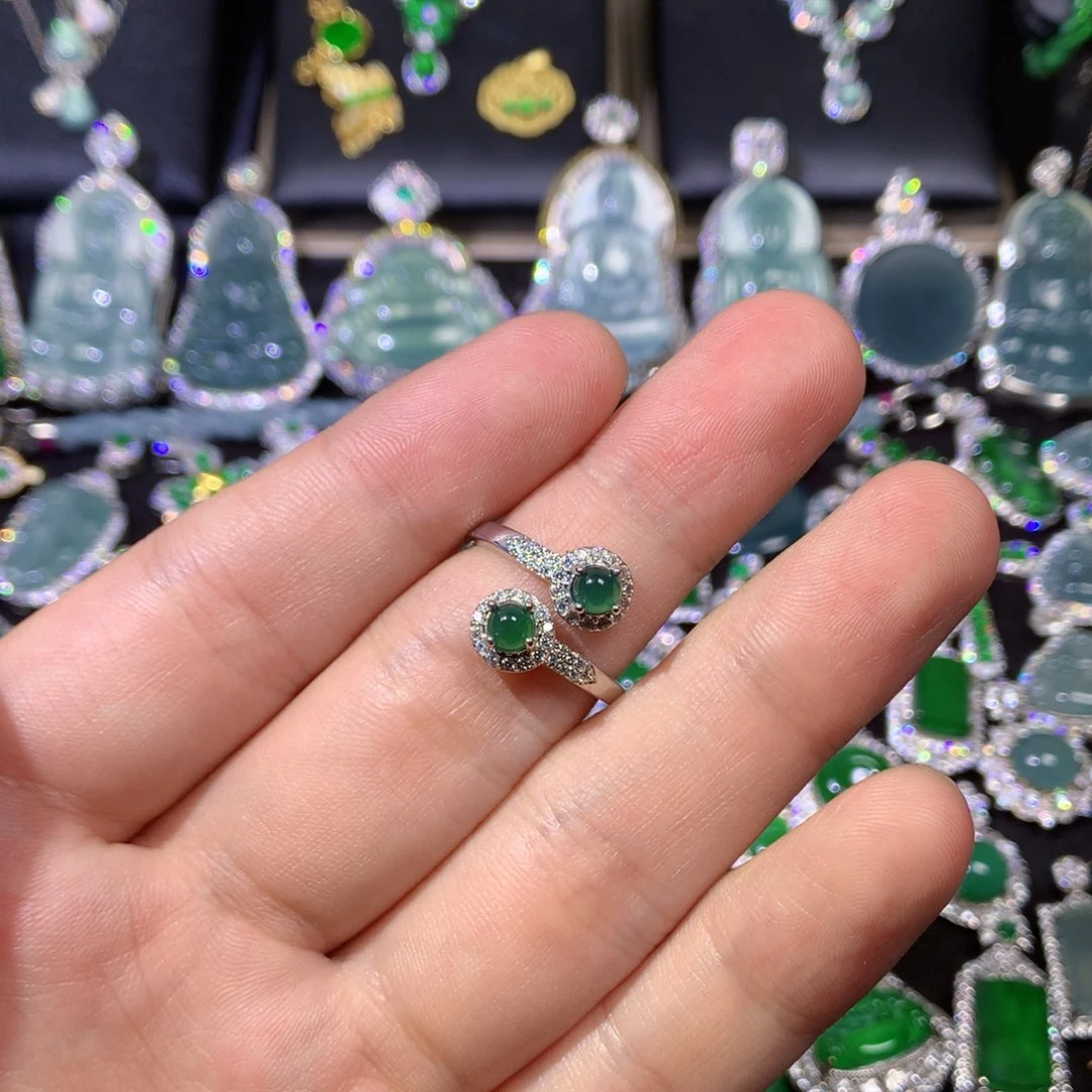 翡翠未镶嵌颈饰7655777667888